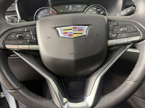 Used 2023 Cadillac XT6 Luxury image 16