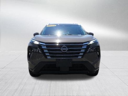 Used 2024 Nissan Rogue SV w/ SV Premium Package FWD image 8