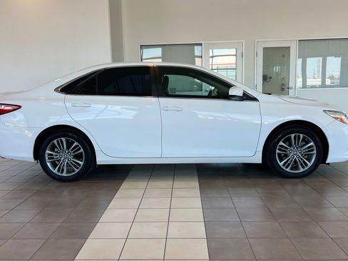 Certified 2016 Toyota Camry SE w/ Protection Package (Q1) FWD image 3