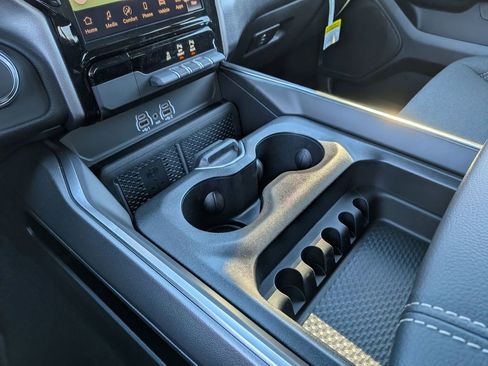 New 2026 RAM 1500 Big Horn AWD/4WD image 28