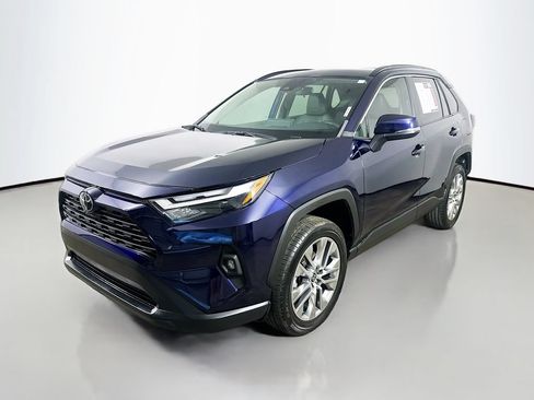 Used 2023 Toyota RAV4 XLE Premium FWD image 3