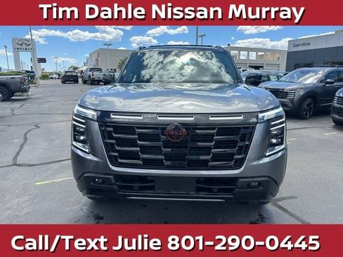 Used 2025 Nissan Armada PRO-4X AWD/4WD image 4