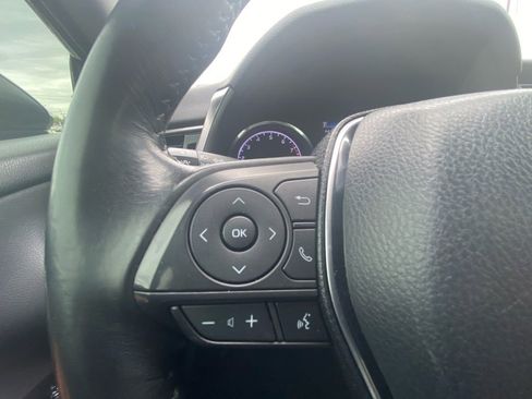 Used 2019 Toyota Camry SE FWD image 19
