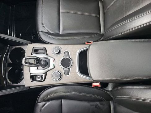 Used 2023 Alfa Romeo Stelvio Ti AWD/4WD image 15