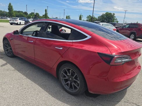 Used 2018 Tesla Model 3 Long Range RWD image 4