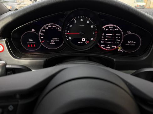 Used 2023 Porsche Panamera image 14