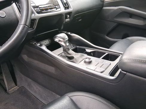 Used 2022 Kia Sorento S AWD/4WD image 16