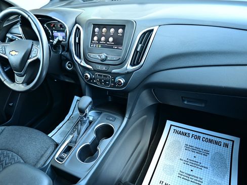 Used 2022 Chevrolet Equinox LT FWD image 19