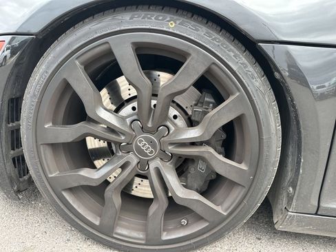 Used 2011 Audi R8 V10 image 6