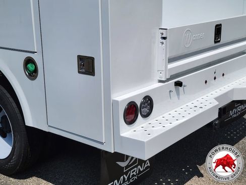 New 2026 Ford F450 XL w/ XL Chrome Package RWD image 13