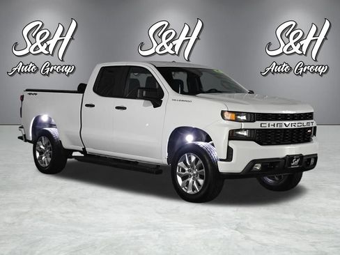 Used 2019 Chevrolet Silverado 1500 Custom w/ Trailering Package AWD/4WD image 17