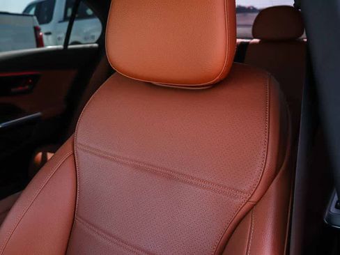 Used 2024 Mercedes-Benz C 300 Sedan image 27