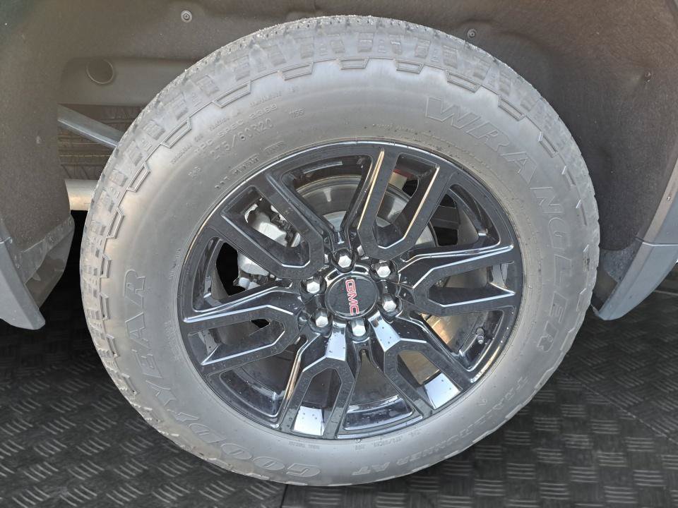 Used 2024 GMC Sierra 1500 Elevation w/ Elevation Premium Package AWD/4WD image 16