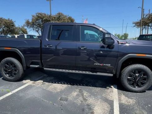New 2026 GMC Sierra 2500 AT4 w/ AT4 Premium Plus Package AWD/4WD image 3