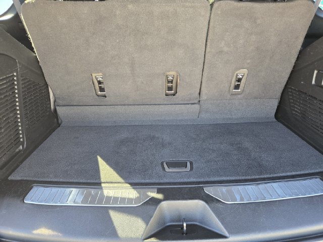 Used 2022 Chevrolet Tahoe Premier RWD image 35