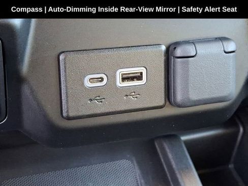 Used 2022 Chevrolet Silverado 2500 High Country w/ Z71 Off-Road Package AWD/4WD image 36