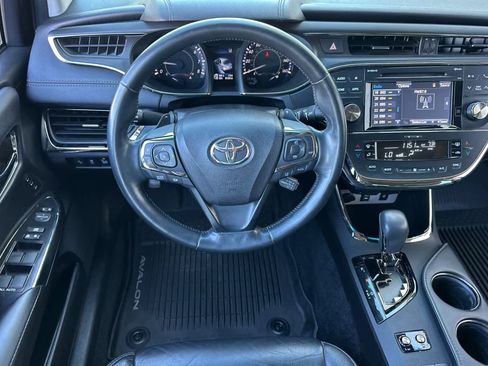 Used 2018 Toyota Avalon Touring w/ Carpet Mat Package image 15