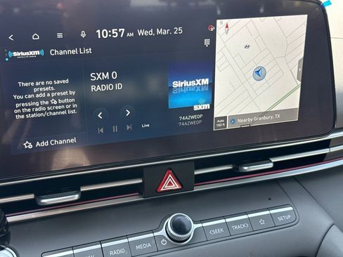 Certified 2025 Hyundai Elantra SEL image 21