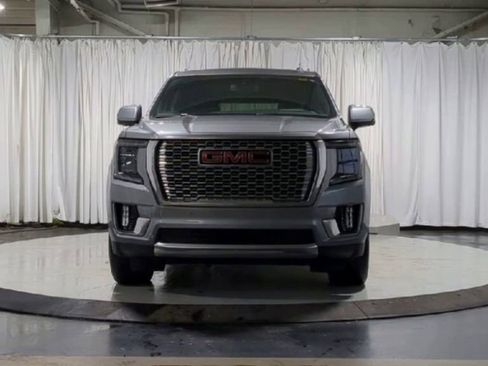 Used 2023 GMC Yukon XL Denali w/ Max Trailering Package image 3
