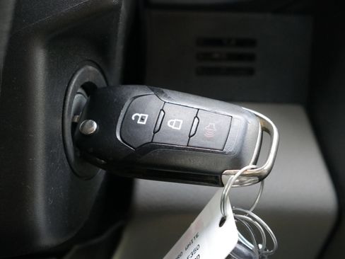 Used 2018 Ford F350 XLT image 8