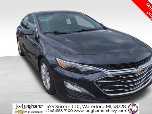 Used 2023 Chevrolet Malibu LT w/ Driver Confidence Package FWD image 2