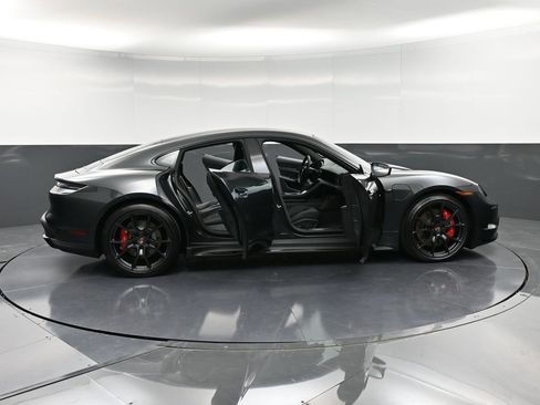 New 2026 Porsche Taycan GTS image 38