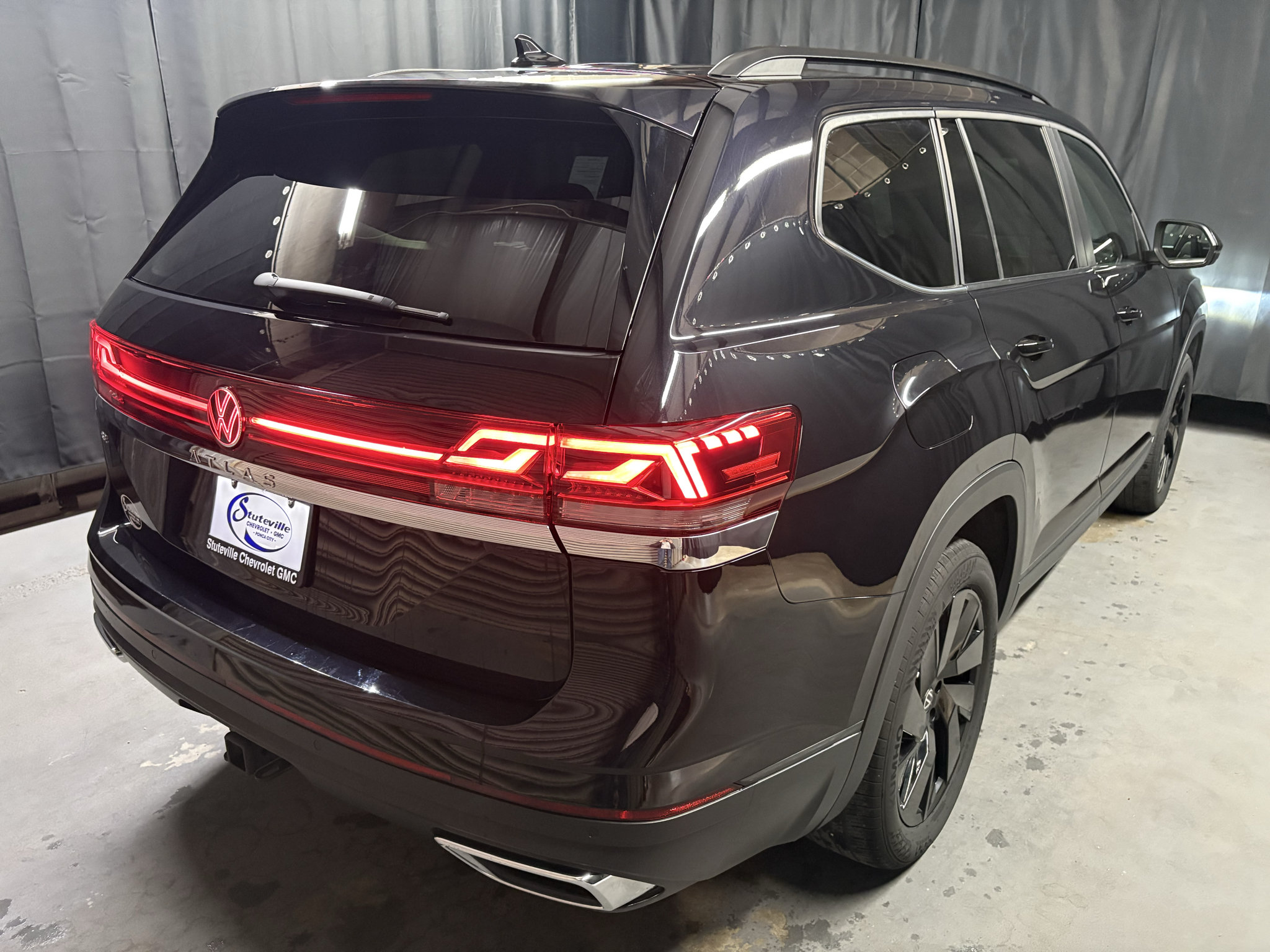 Used 2024 Volkswagen Atlas SE FWD image 5