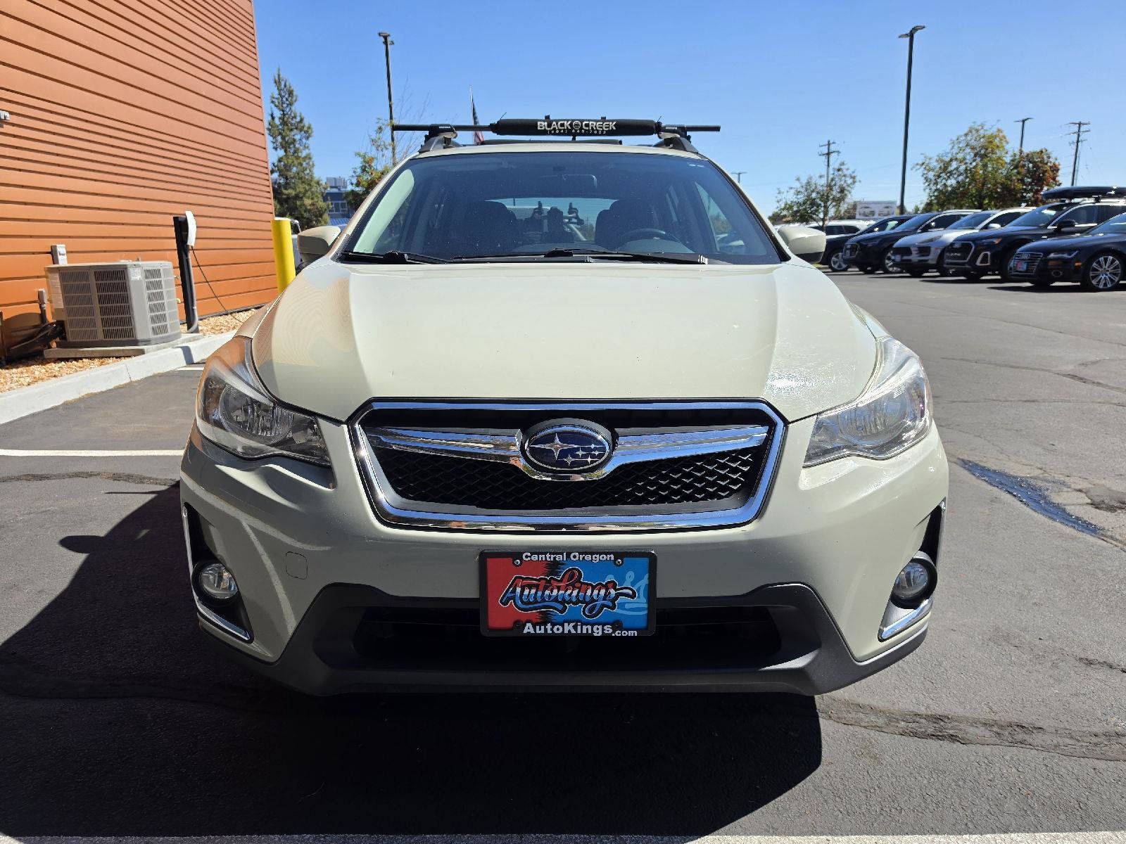 Used 2017 Subaru Crosstrek 2.0i Premium AWD/4WD image 8