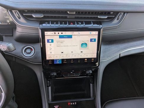 Used 2023 Jeep Grand Cherokee L Limited w/ Trailer Tow Group (B) image 15