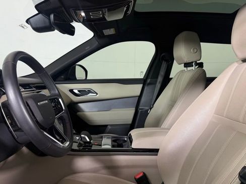 Certified 2023 Land Rover Range Rover Velar R-Dynamic S image 6
