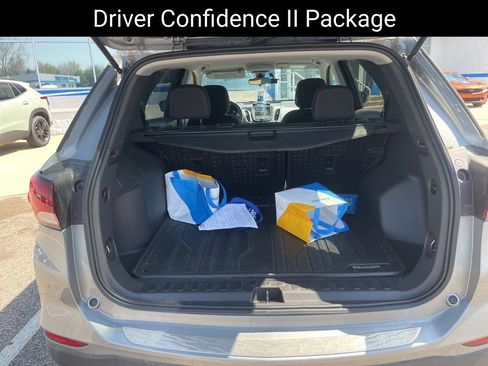 Certified 2023 Chevrolet Equinox LS w/ LS Convenience Package FWD image 9
