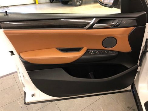 Used 2016 BMW X3 xDrive28d image 13