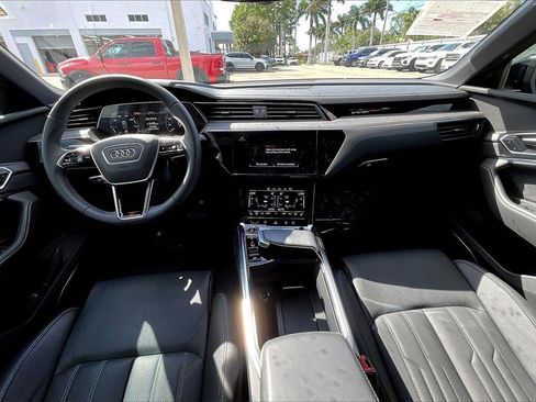 Certified 2023 Audi e-tron S Premium Plus w/ Black Optic Package image 3