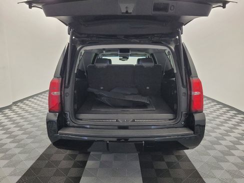 Used 2016 Chevrolet Suburban LT w/ Luxury Package image 29