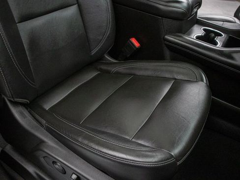 Used 2021 Chevrolet Tahoe Z71 image 14