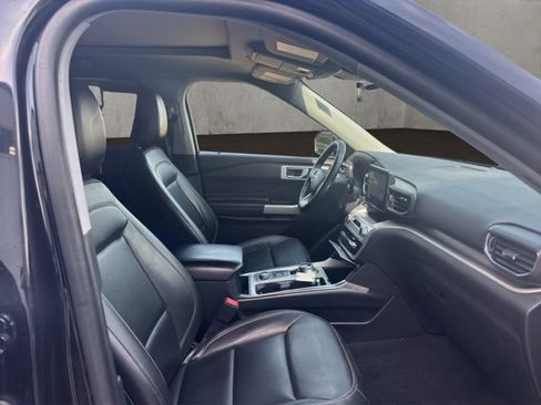 Certified 2022 Ford Explorer XLT AWD/4WD image 22