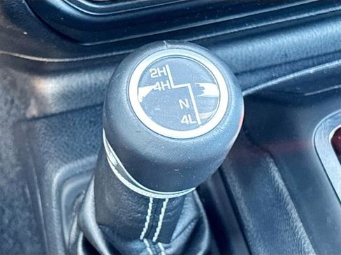Used 2020 Jeep Wrangler Unlimited Sahara AWD/4WD image 29