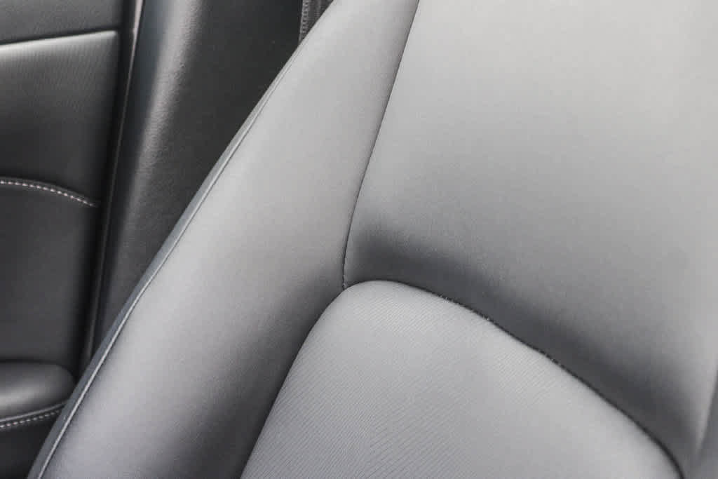 Used 2016 Lexus CT 200h w/ Seat Comfort Package FWD image 24