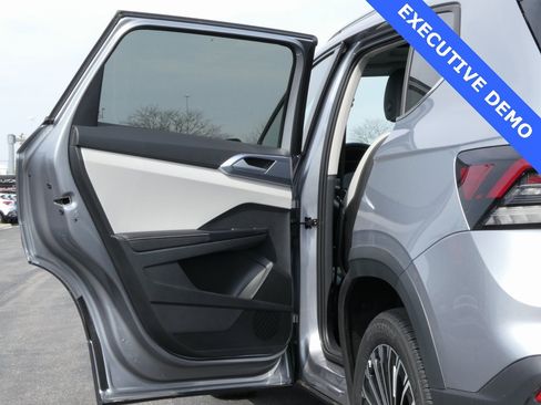 Used 2025 Volkswagen Taos SE image 35