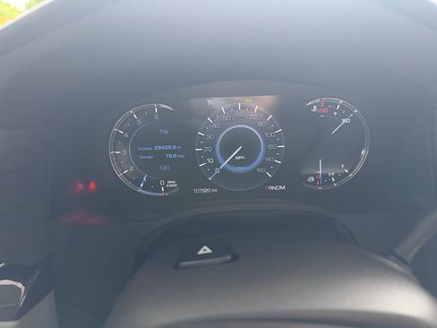 Used 2016 Cadillac Escalade Luxury AWD/4WD image 18