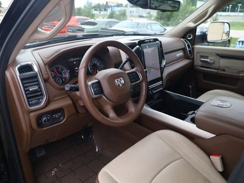 Used 2022 RAM 2500 Laramie AWD/4WD image 10