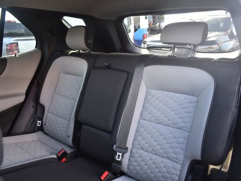 Used 2018 Chevrolet Equinox LS image 11