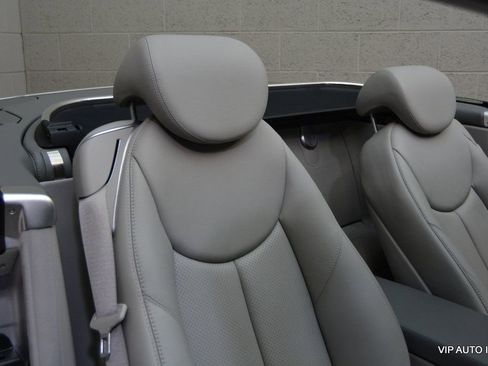 Used 2004 Mercedes-Benz SL 500 image 16