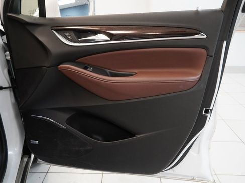 Used 2018 Buick Enclave Avenir w/ Avenir Technology Package image 34