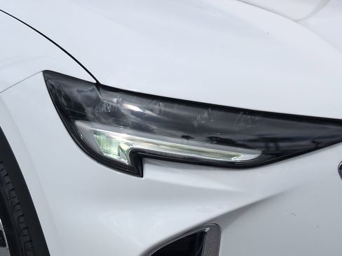 Certified 2021 Buick Envision Essence w/ Technology Package I image 17