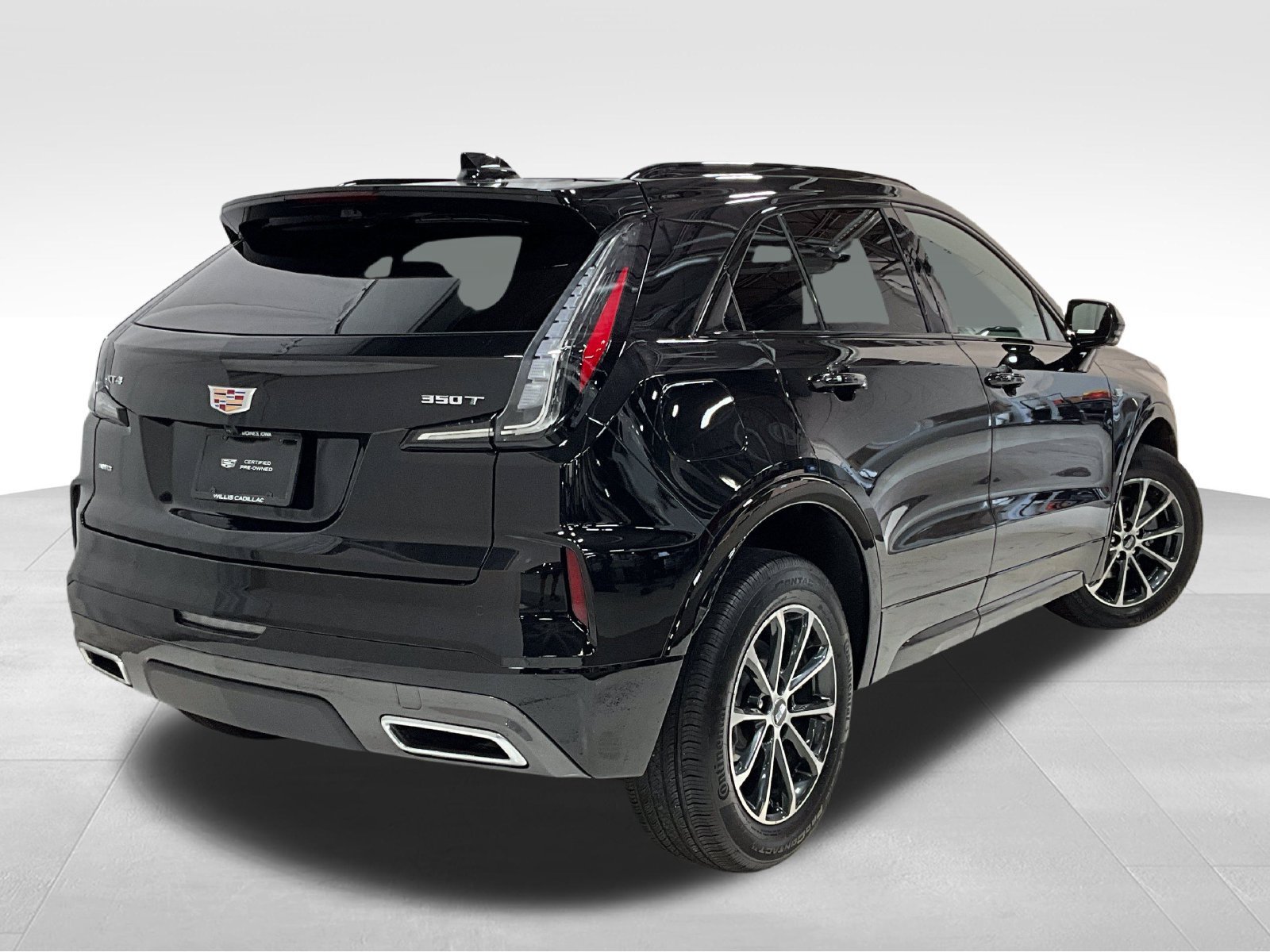 Used 2025 Cadillac XT4 Sport AWD/4WD image 4