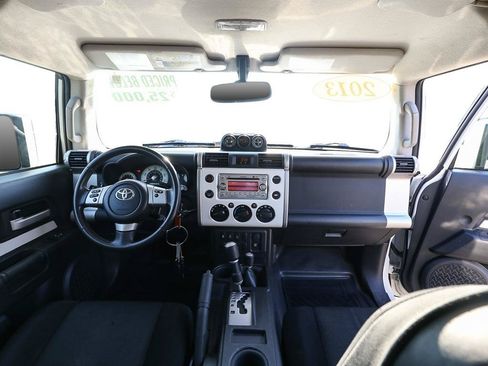 Used 2013 Toyota FJ Cruiser 4WD w/ Upgrade Pkg image 25