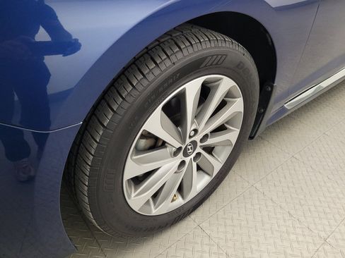 Used 2016 Hyundai Sonata Sport w/ Option Group 02 FWD image 31