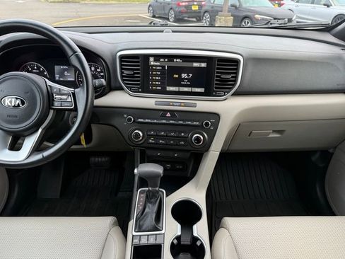 Used 2021 Kia Sportage S image 21
