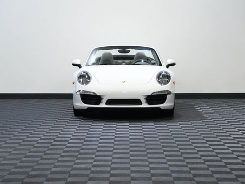 Used 2016 Porsche 911 Carrera S w/ Sport Chrono Package RWD image 5